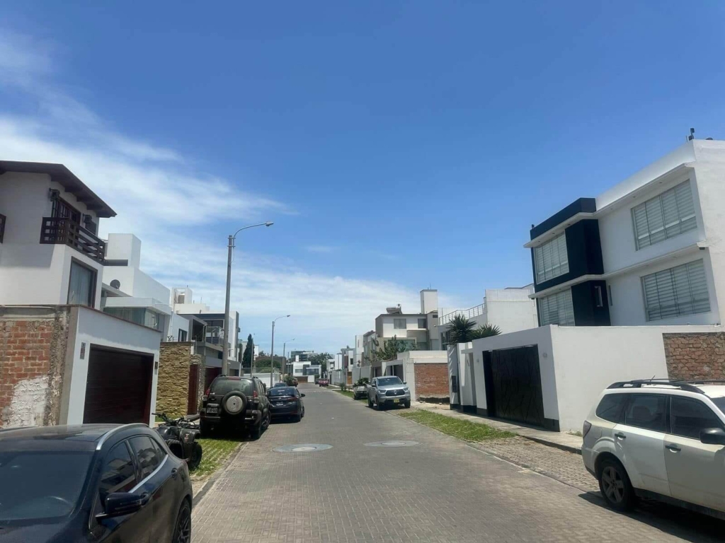 Terreno en venta en El Golf – Exclusividad y Seguridad en Palmas Reales 2 Terreno en venta en el Golf 3