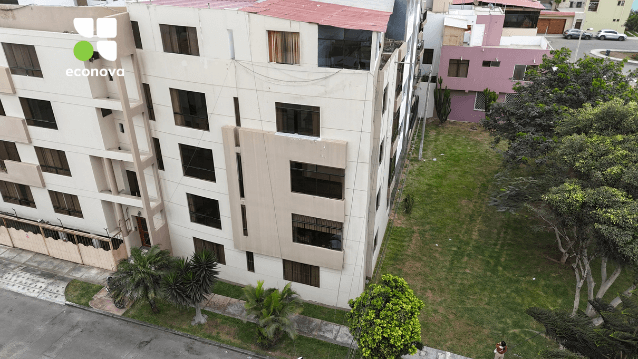 Departamento en venta en Flores del Golf - 3er piso 2 Departamento en venta en Flores del Golf 2